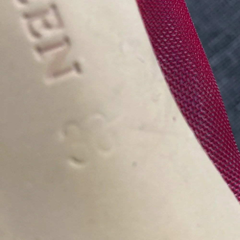 Alexander McQueen Pink orchid suede scalloped mesh heels 38 8 - Picture 8 of 9